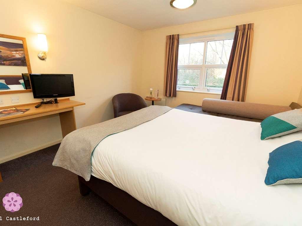 Ibis Wakefield East-Castleford Hotel Стая снимка